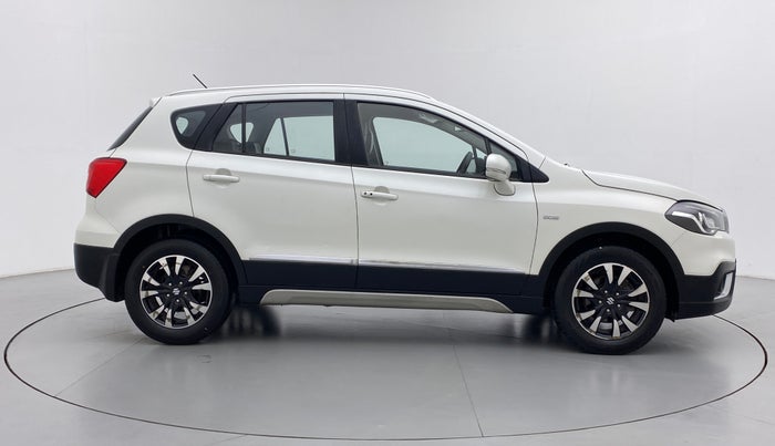 2017 Maruti S Cross ALPHA SHVS, Diesel, Manual, 28,444 km, Right Side View
