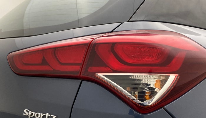 2014 Hyundai Elite i20 SPORTZ 1.2, Petrol, Manual, 82,582 km, Right tail light - Reverse gear light not functional