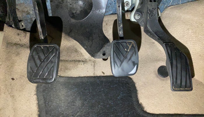 2014 Maruti Swift Dzire VXI, Petrol, Manual, 85,640 km, Pedals