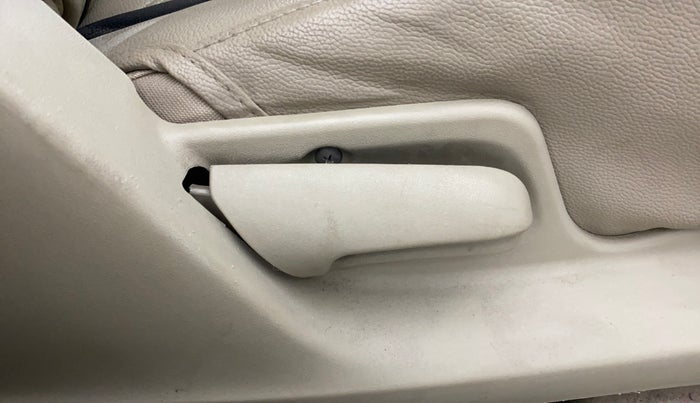 2014 Maruti Swift Dzire VXI, Petrol, Manual, 85,640 km, Driver Side Adjustment Panel