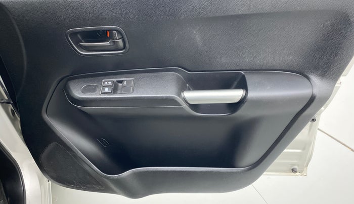 2020 Maruti IGNIS SIGMA 1.2 K12, Petrol, Manual, 4,968 km, Driver Side Door Panels Controls