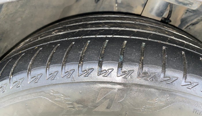 2020 Tata ALTROZ XZ PETROL, Petrol, Manual, 78,284 km, Right Front Tyre Tread