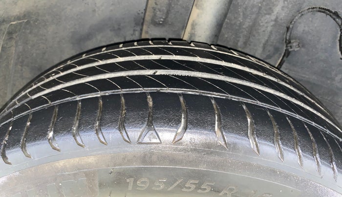 2020 Tata ALTROZ XZ PETROL, Petrol, Manual, 78,284 km, Right Rear Tyre Tread