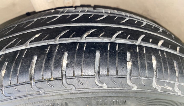 2020 Maruti Celerio VXI (O) CNG, CNG, Manual, 1,15,376 km, Left Front Tyre Tread