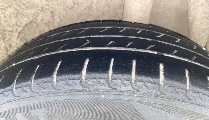 2020 Maruti Celerio VXI (O) CNG, CNG, Manual, 1,15,376 km, Left Rear Tyre Tread