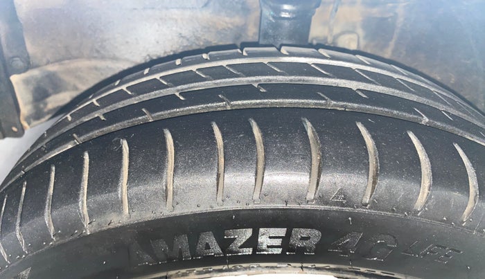 2016 Maruti Wagon R 1.0 VXI AMT, Petrol, Automatic, 56,463 km, Left Front Tyre Tread