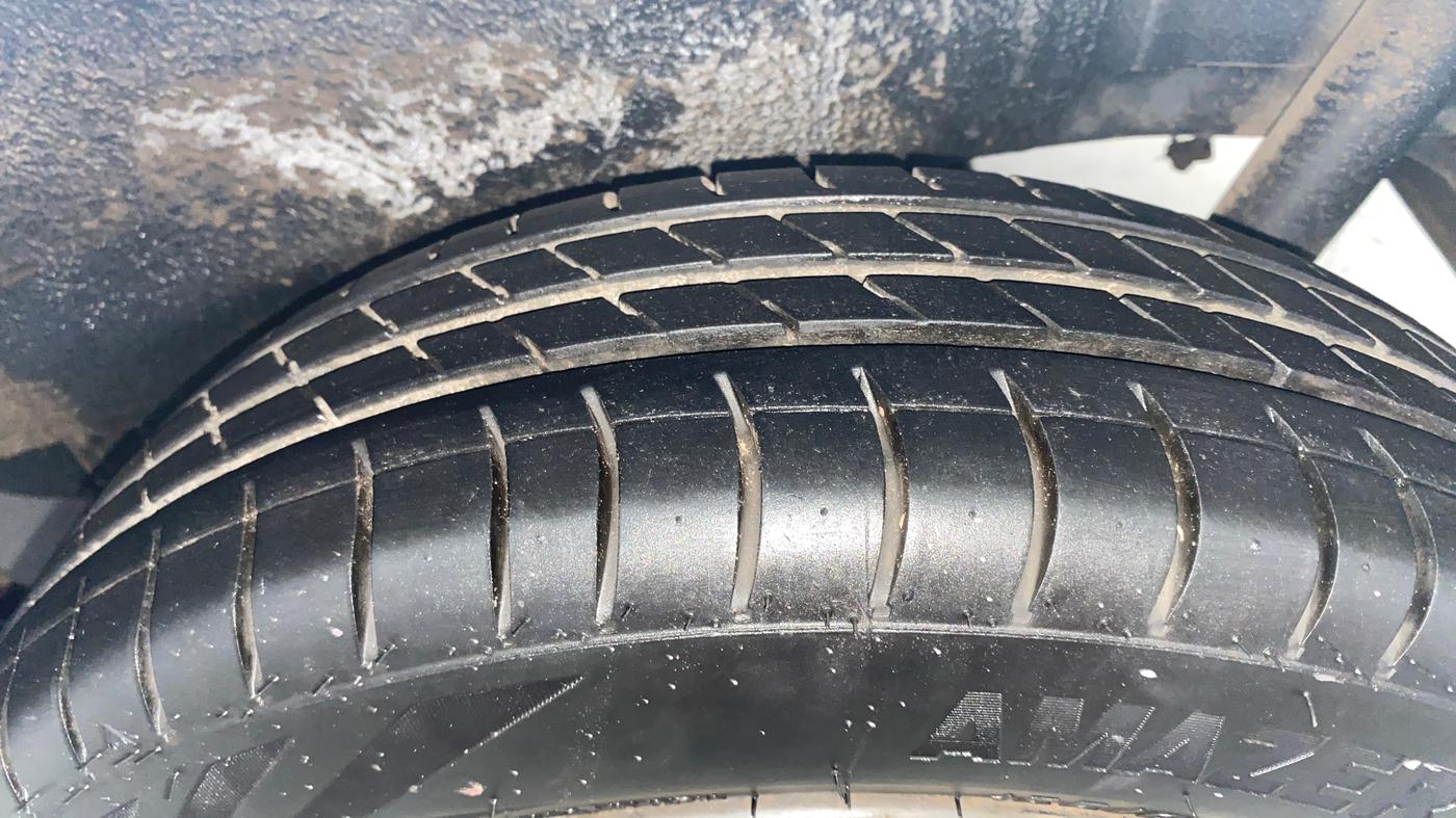 2016 Maruti Wagon R 1.0 VXI AMT, Petrol, Automatic, 56,463 km, Left Rear Tyre Tread