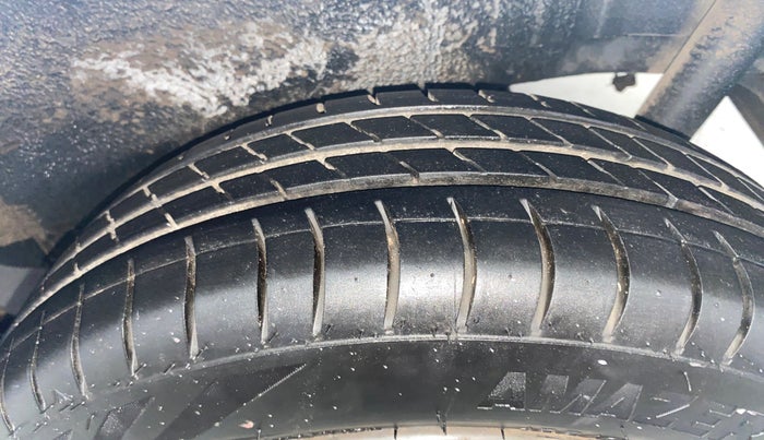 2016 Maruti Wagon R 1.0 VXI AMT, Petrol, Automatic, 56,463 km, Left Rear Tyre Tread