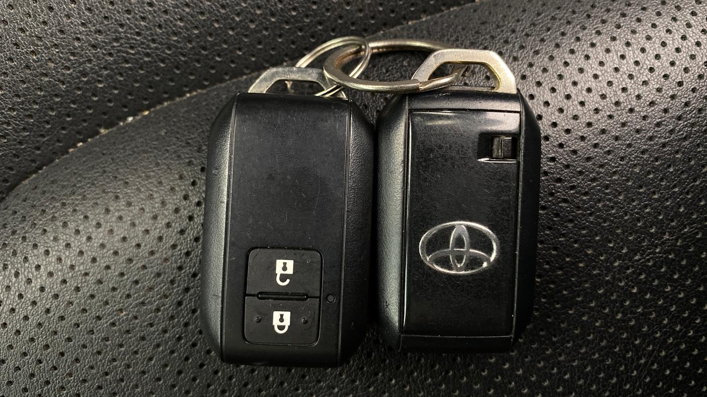 2022 Toyota URBAN CRUISER HYRYDER V AWD NEO DRIVE, Petrol, Manual, 33,991 km, Key Close Up