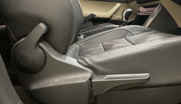 2022 Volkswagen VIRTUS GT PLUS TSI 1.5 EVO DSG, Petrol, Automatic, 1,06,421 km, Driver Side Adjustment Panel