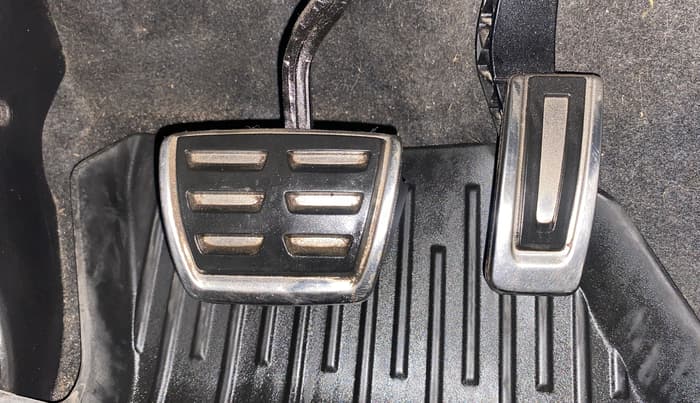2022 Volkswagen VIRTUS GT PLUS TSI 1.5 EVO DSG, Petrol, Automatic, 1,06,421 km, Pedals