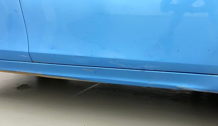 2017 Tata Tiago XZA PETROL, CNG, Automatic, 92,561 km, Right running board - Slightly dented