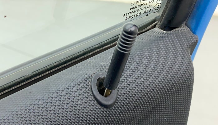 2017 Tata Tiago XZA PETROL, CNG, Automatic, 92,561 km, Lock system - Door lock knob has minor damage