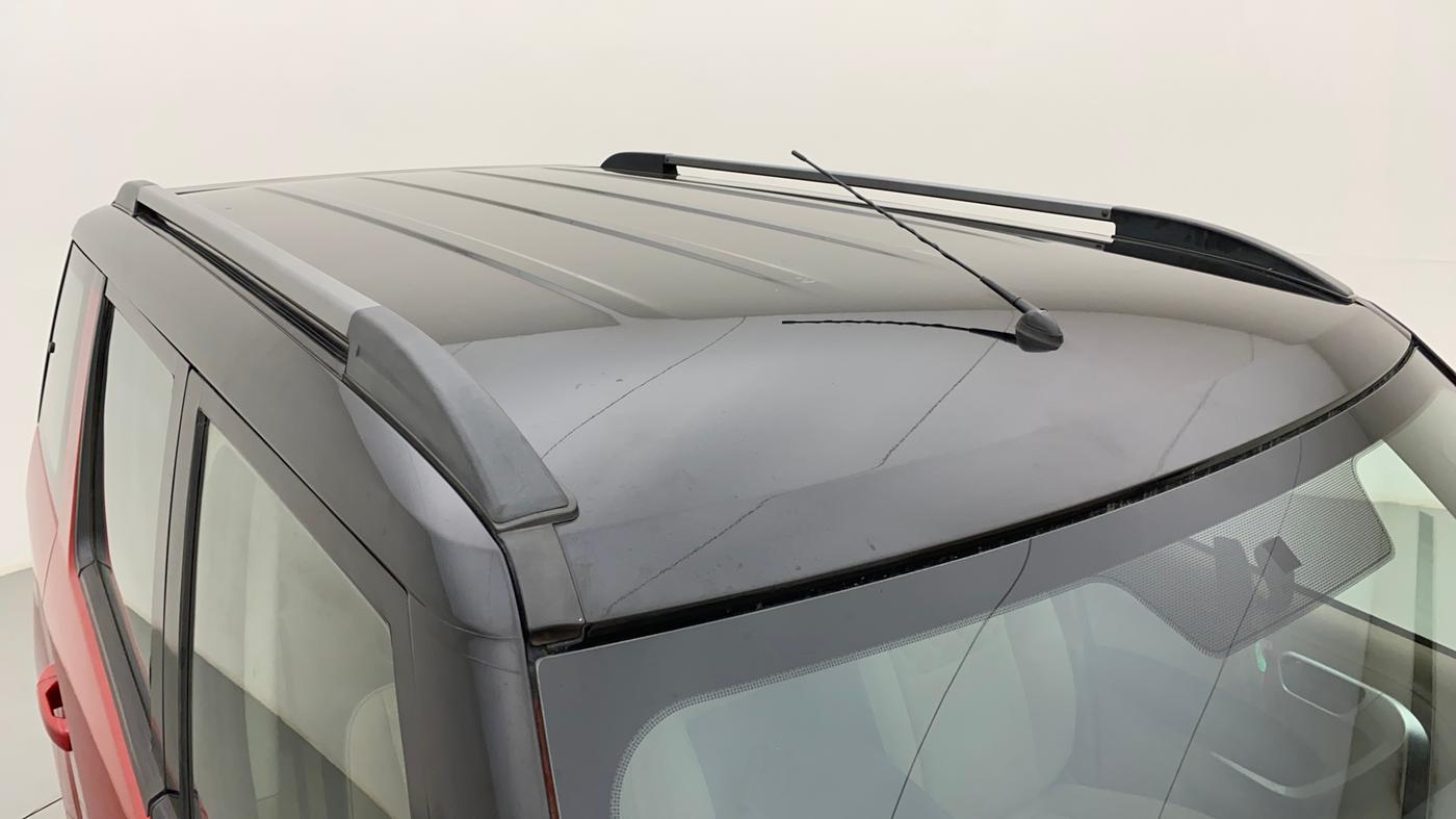 2018 Mahindra TUV300 T10 AMT, Diesel, Automatic, 34,771 km, Roof