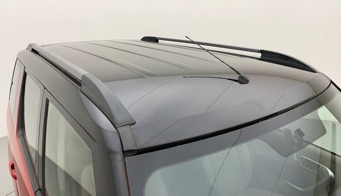 2018 Mahindra TUV300 T10 AMT, Diesel, Automatic, 34,771 km, Roof