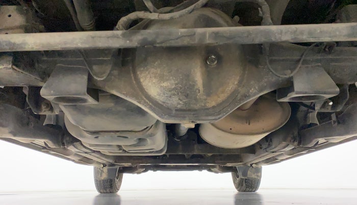 2018 Mahindra TUV300 T10 AMT, Diesel, Automatic, 34,771 km, Rear Underbody