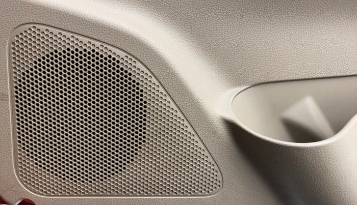 2018 Mahindra TUV300 T10 AMT, Diesel, Automatic, 34,771 km, Speaker