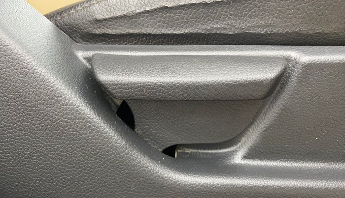 2017 Hyundai Eon ERA PLUS (O), Petrol, Manual, 33,154 km, Driver Side Adjustment Panel