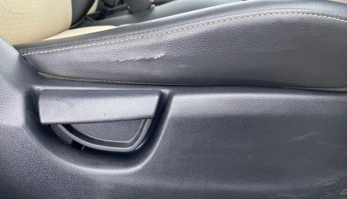 2018 Hyundai NEW SANTRO ASTA 1.1 MT, Petrol, Manual, 26,691 km, Driver Side Adjustment Panel
