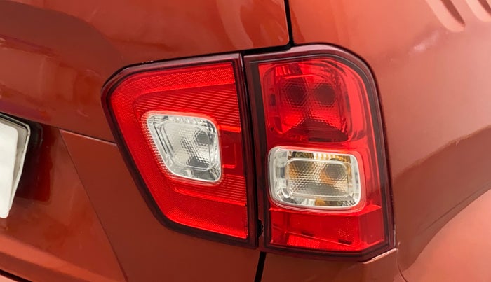 2017 Maruti IGNIS ALPHA 1.2 AMT, Petrol, Automatic, 70,510 km, Right tail light - Minor damage