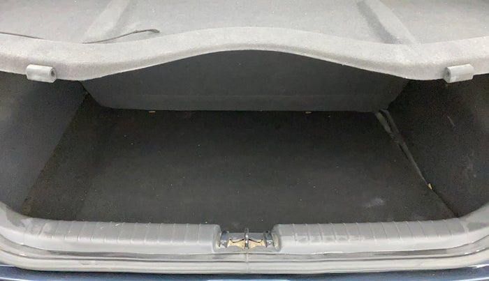 2022 Hyundai GRAND I10 NIOS SPORTZ AMT 1.2 KAPPA VTVT, Petrol, Automatic, 32,622 km, Boot Inside