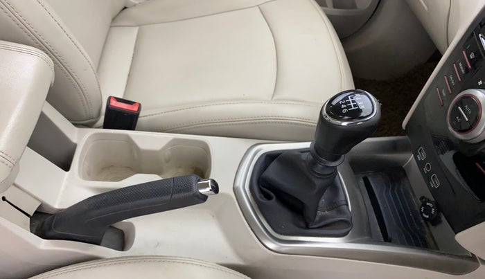 2019 Mahindra XUV300 W8 (O) 1.5 DIESEL, Diesel, Manual, 46,678 km, Gear Lever