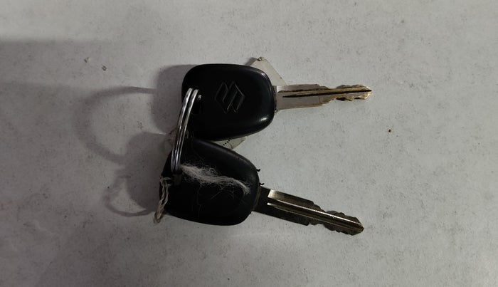 2019 Maruti Alto K10 VXI, CNG, Manual, 38,215 km, Key Close Up