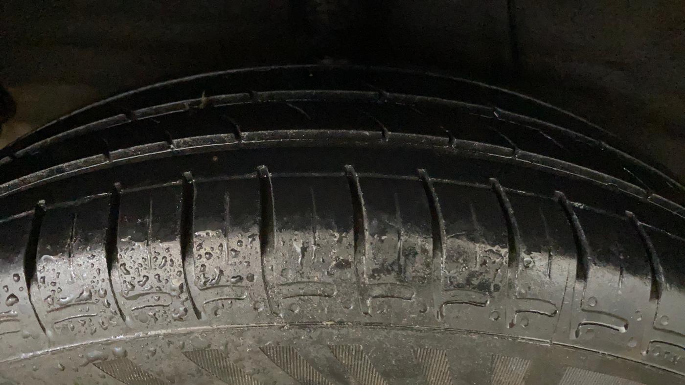 2022 Hyundai AURA S 1.2 CNG, CNG, Manual, 30,035 km, Right Rear Tyre Tread