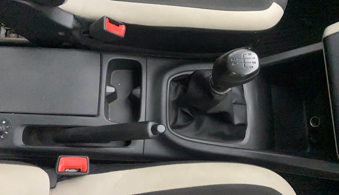 2020 Renault TRIBER RXL MT, Petrol, Manual, 22,510 km, Gear Lever