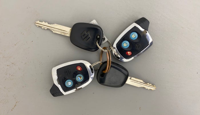 2017 Maruti Alto K10 VXI AMT, Petrol, Automatic, 39,253 km, Key Close Up