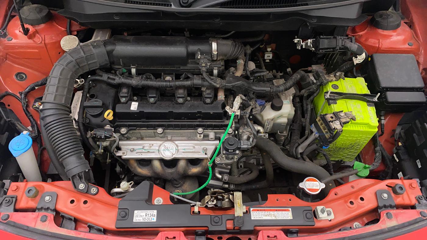 2022 Maruti Swift ZXI PLUS AMT DUAL TONE, Petrol, Automatic, 12,692 km, Open Bonet