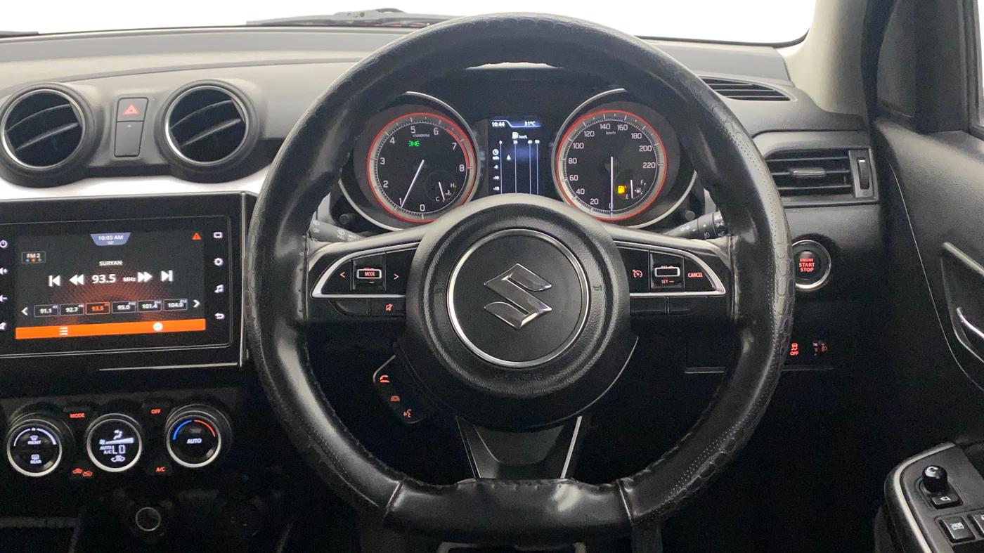 2022 Maruti Swift ZXI PLUS AMT DUAL TONE, Petrol, Automatic, 12,692 km, Steering Wheel Close Up