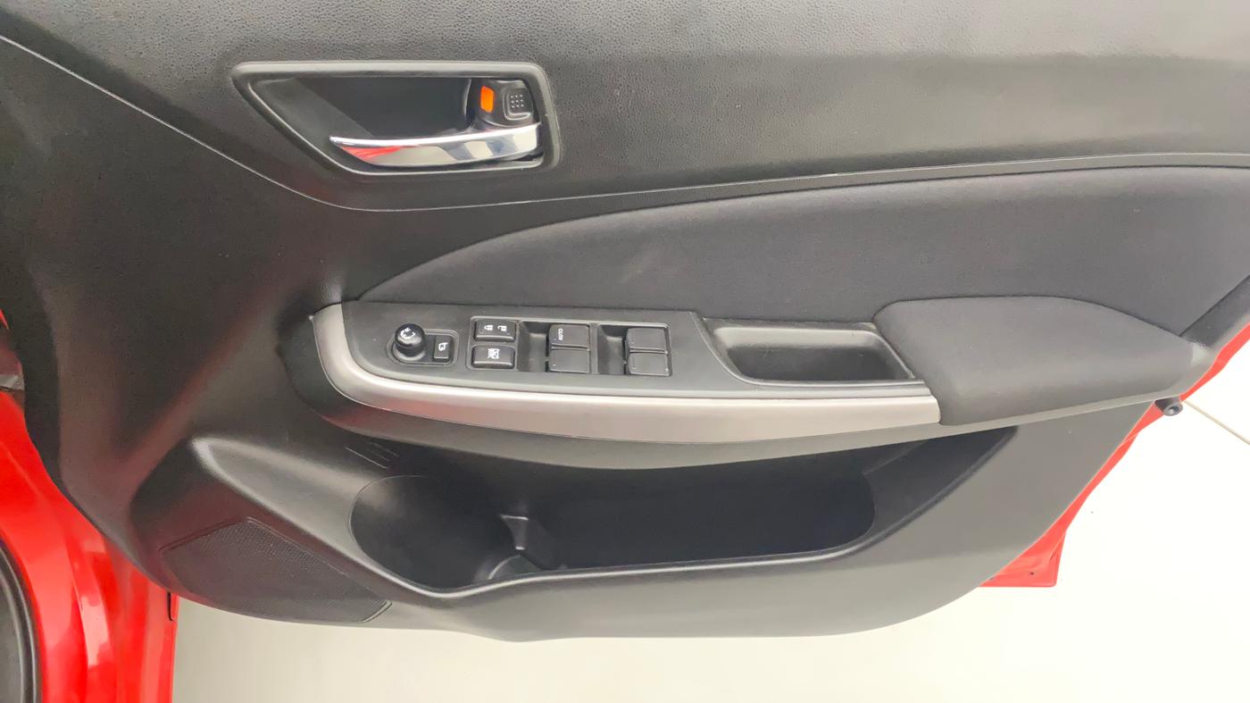 2022 Maruti Swift ZXI PLUS AMT DUAL TONE, Petrol, Automatic, 12,692 km, Driver Side Door Panels Control