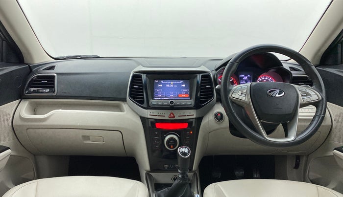 2021 Mahindra XUV300 W8 (O) 1.5 DIESEL, Diesel, Manual, 57,025 km, Dashboard