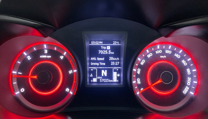 2021 Mahindra XUV300 W8 (O) 1.5 DIESEL, Diesel, Manual, 57,025 km, Odometer Image