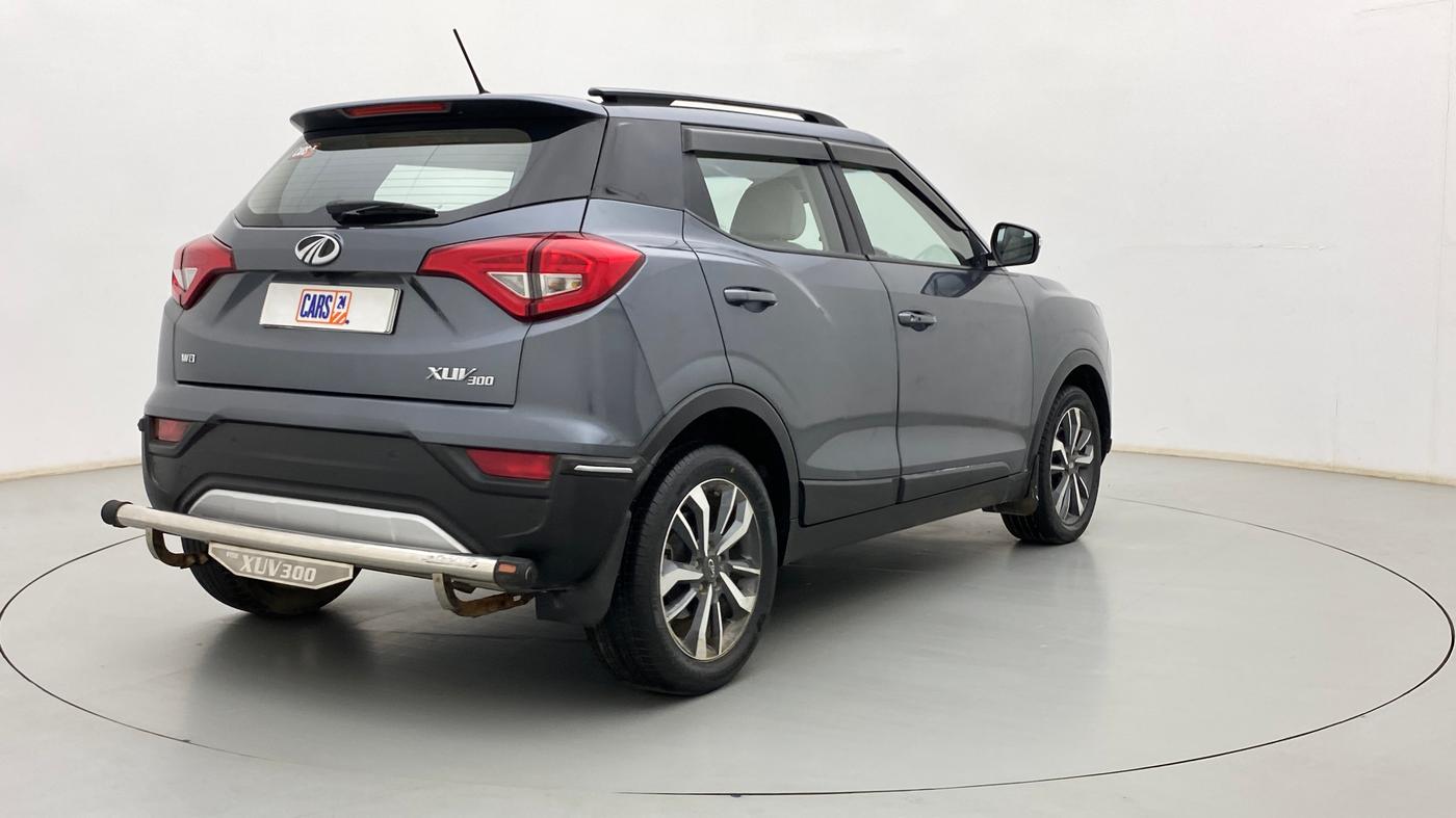 2021 Mahindra XUV300 W8 (O) 1.5 DIESEL, Diesel, Manual, 57,025 km, Right Back Diagonal