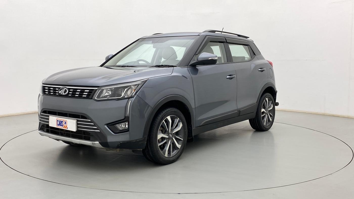 2021 Mahindra XUV300 W8 (O) 1.5 DIESEL, Diesel, Manual, 57,025 km, Left Front Diagonal