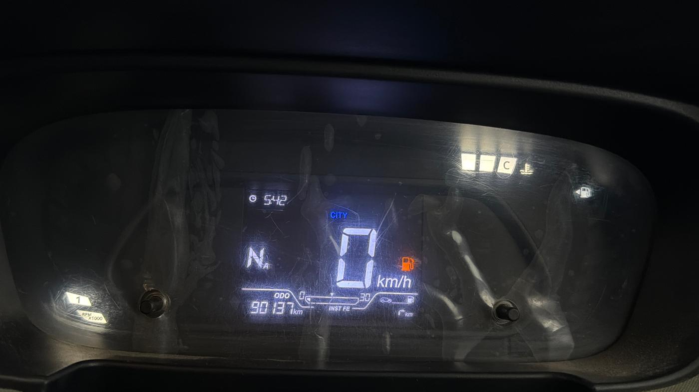 2023 Tata PUNCH ADVENTURE AMT, Petrol, Automatic, 90,128 km, Odometer Image