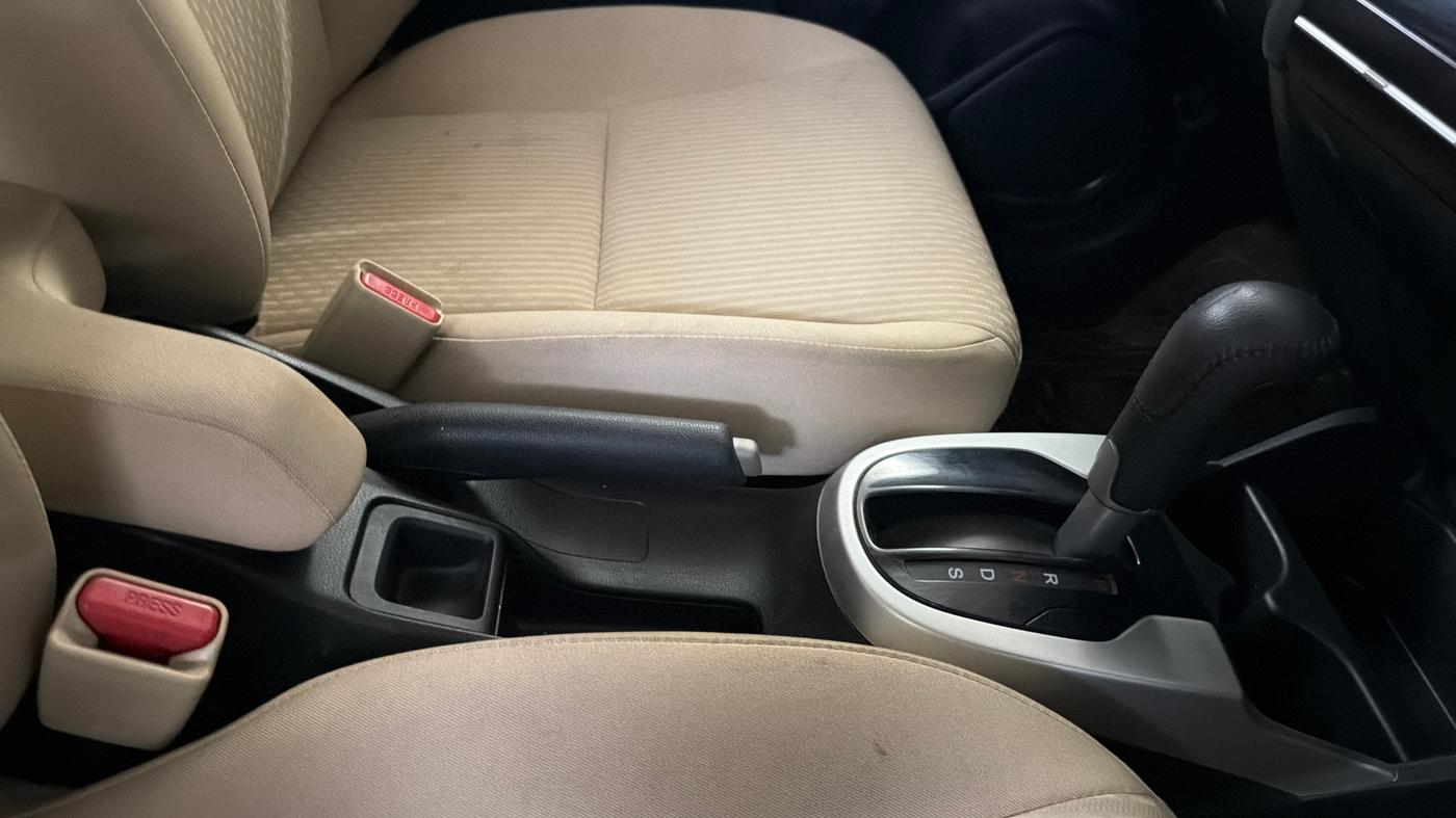 2022 Honda Jazz 1.2L I-VTEC VX CVT, Petrol, Automatic, 16,917 km, Gear Lever