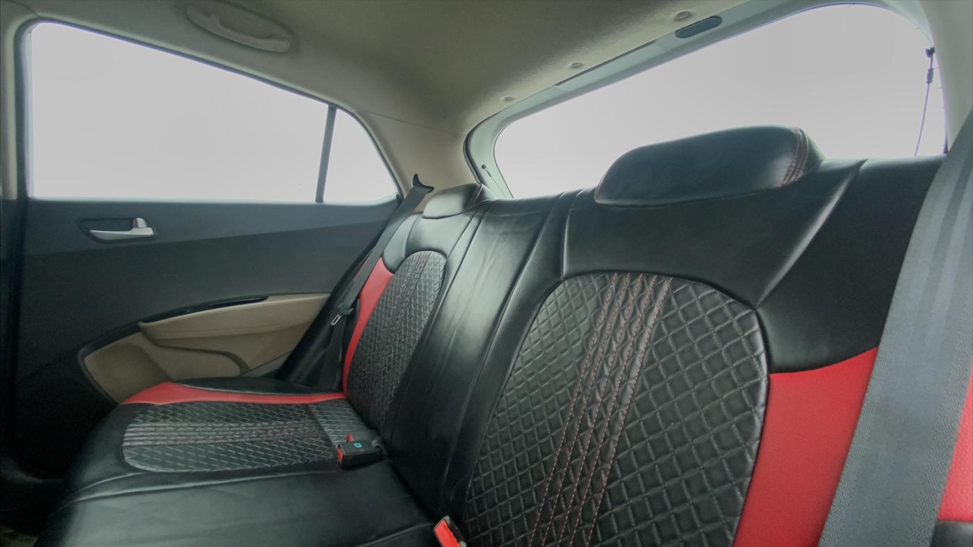 2017 Hyundai Grand i10 SPORTZ 1.2 KAPPA VTVT, Petrol, Manual, 58,290 km, Right Side Rear Door Cabin