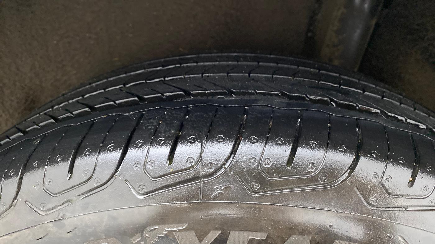 2016 Ford Ecosport TITANIUM 1.5L PETROL AT, Petrol, Automatic, 62,867 km, Left Rear Tyre Tread