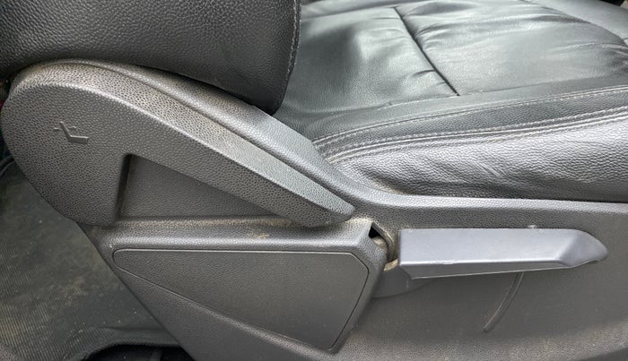 2016 Ford Ecosport TITANIUM 1.5L PETROL AT, Petrol, Automatic, 62,867 km, Driver Side Adjustment Panel