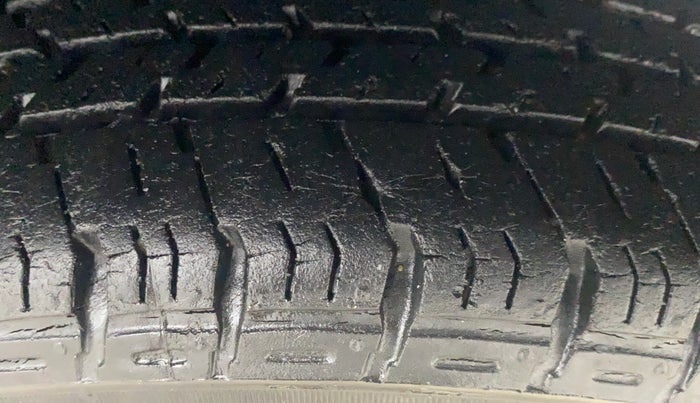 2015 Maruti Alto K10 VXI AMT, Petrol, Automatic, 39,682 km, Left Rear Tyre Tread