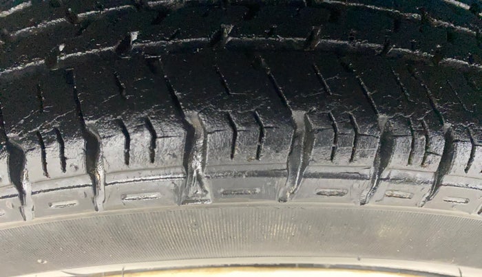 2015 Maruti Alto K10 VXI AMT, Petrol, Automatic, 39,682 km, Right Rear Tyre Tread