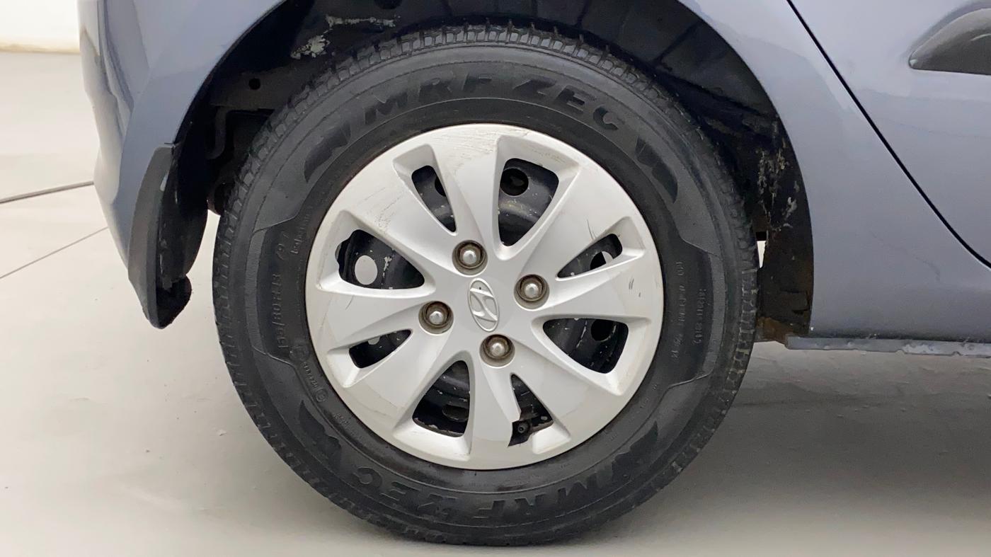 2014 Hyundai i10 MAGNA 1.1, Petrol, Manual, 38,056 km, Right Rear Wheel