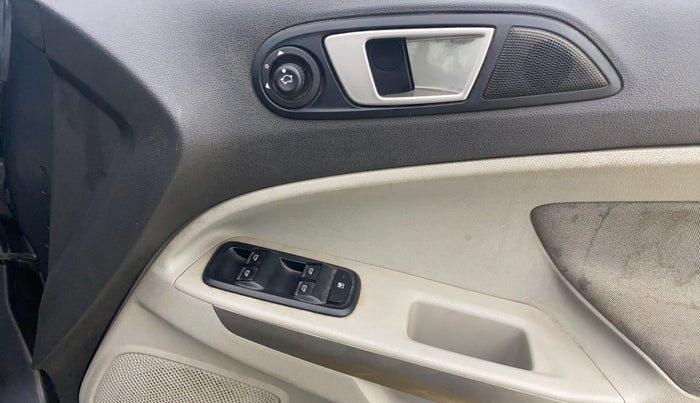 2015 Ford Ecosport TITANIUM 1.5L DIESEL, Diesel, Manual, 88,883 km, Driver Side Door Panels Control