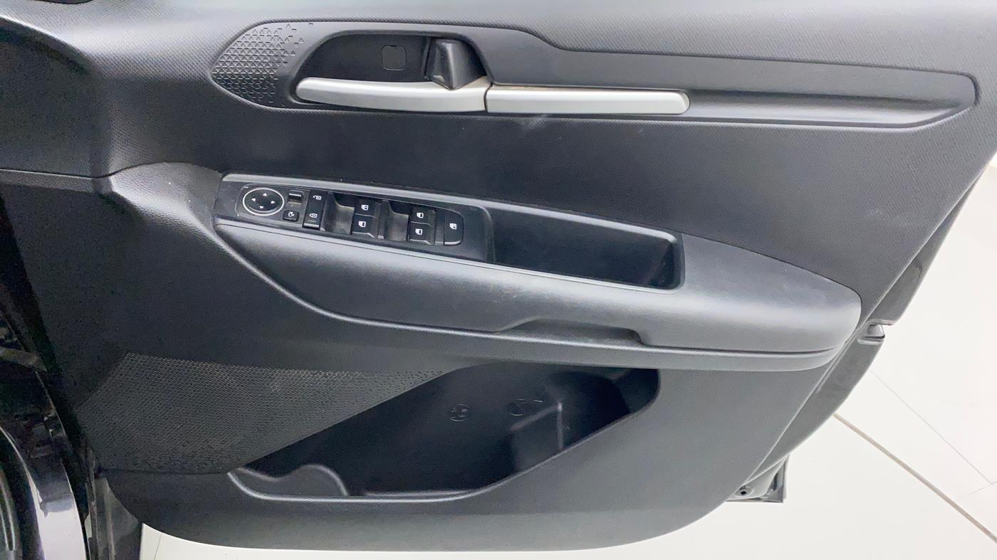 2021 KIA SONET HTK PLUS 1.0 DCT, Petrol, Automatic, 53,366 km, Driver Side Door Panels Control