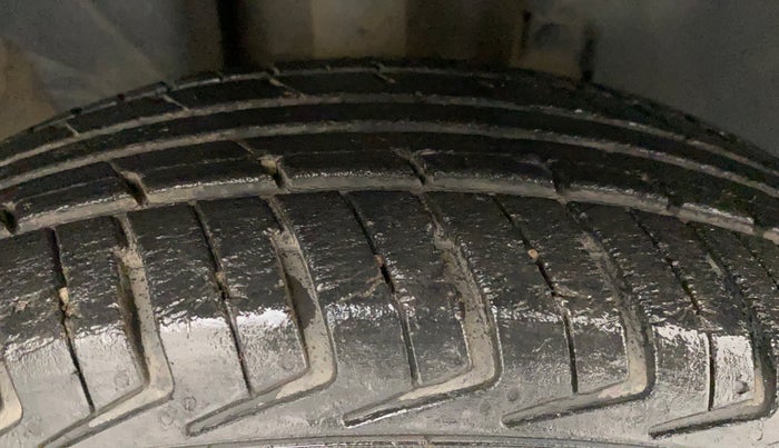 2018 Renault Kwid RXL 1.0, Petrol, Manual, 44,938 km, Right Front Tyre Tread
