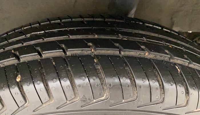 2018 Renault Kwid RXL 1.0, Petrol, Manual, 44,938 km, Left Rear Tyre Tread