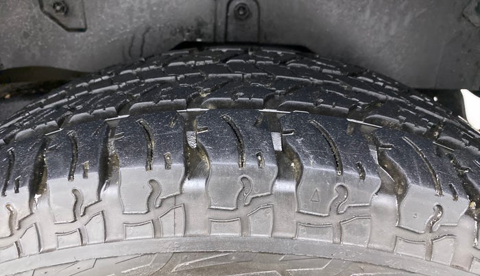 2021 Mahindra Thar LX  P 4WD AT CONVERTIBLE, Petrol, Automatic, 12,421 km, Left Rear Tyre Tread